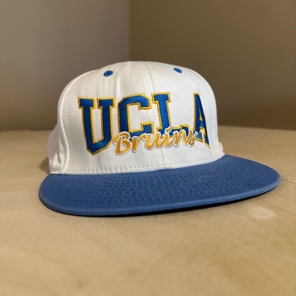 Vintage UCLA BRUINS SnapBack hat